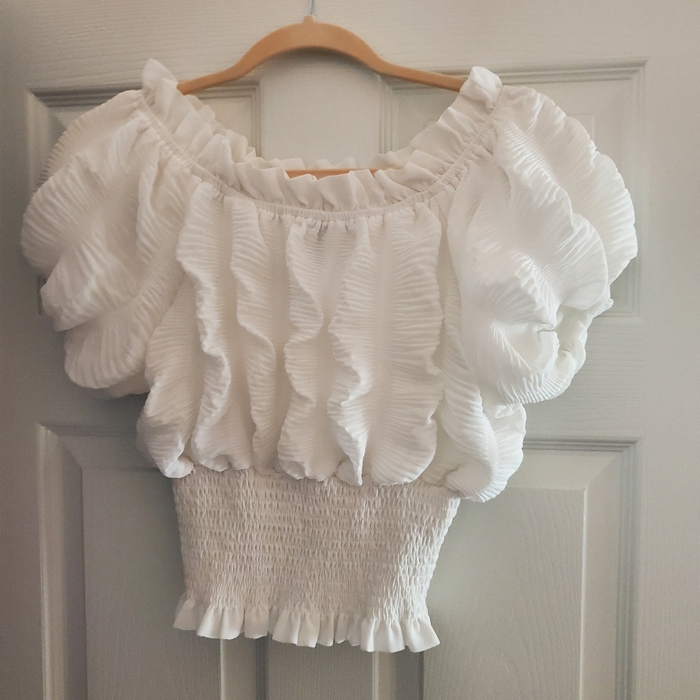 Forever 21 White Stretch Crop Top With Cinched Waist Size Small